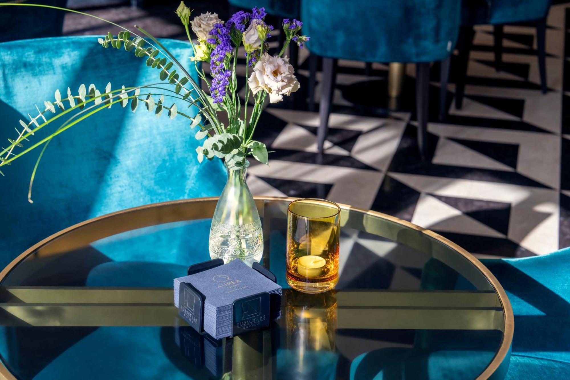 Aurea Washington Irving By Eurostars Hotel Company Granada Kültér fotó A table at the restaurant